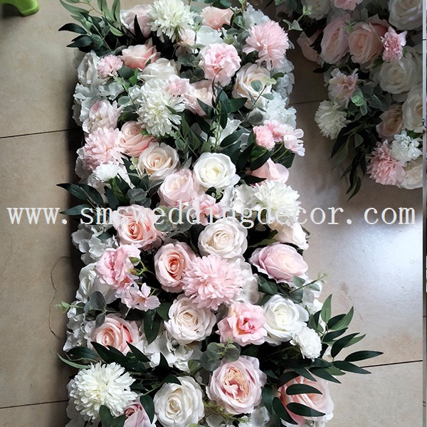 floral runner wedding